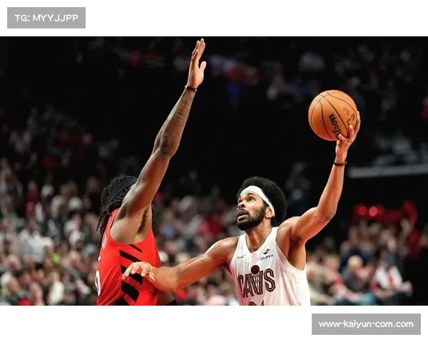 骑士阿伦膝伤成隐患，阿特金森谨慎管理其出场时间分配